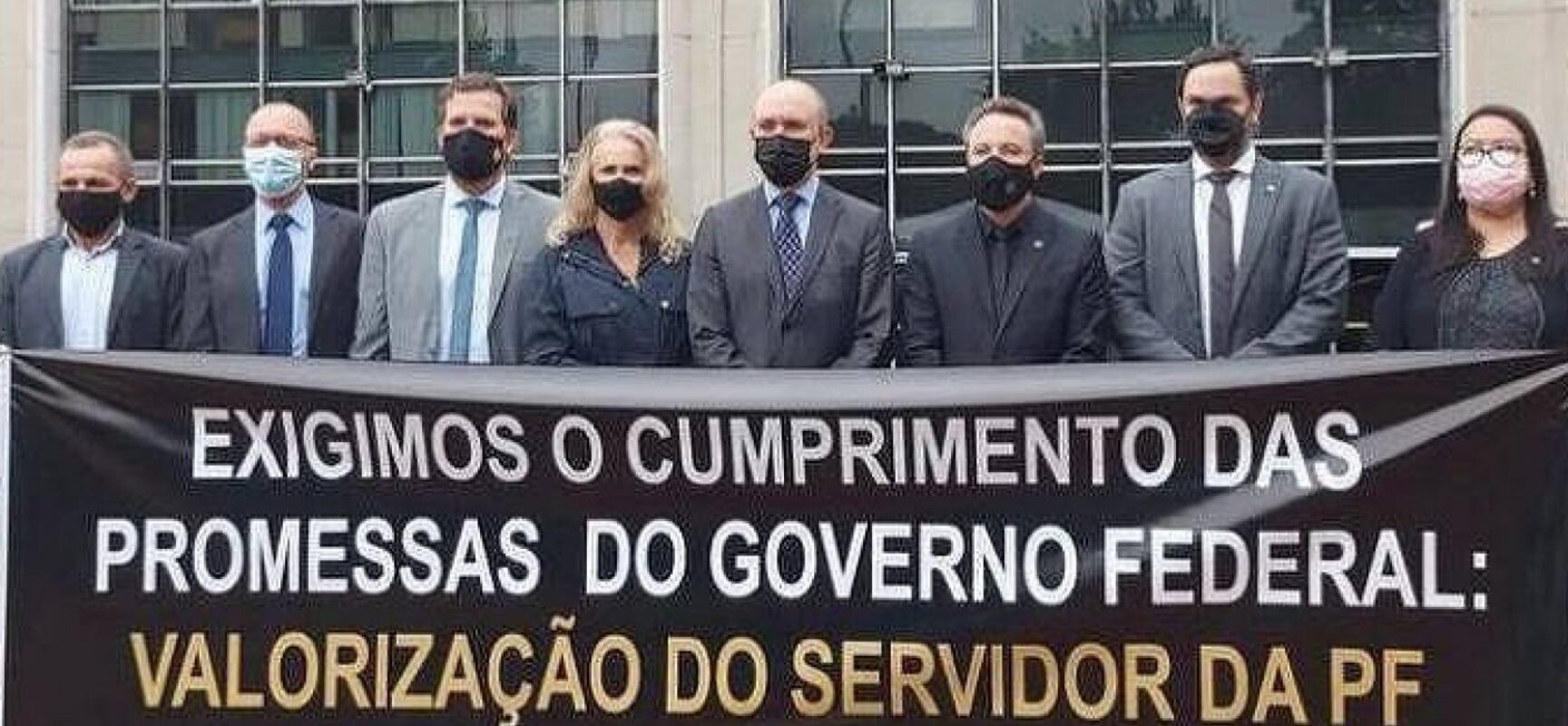 Em protestos pelo país, policiais federais dizem que só tomaram porrada do governo Bolsonaro