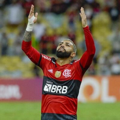 Flamengo vence Bahia e continua sonhando com o Brasileiro