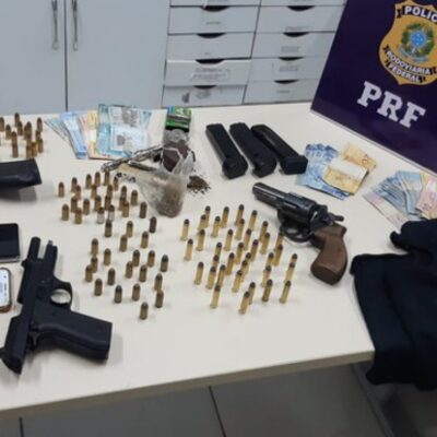 Homem é preso em flagrante com granadas artesanais