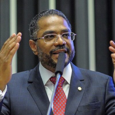 Marinho representa o Brasil em Seminário Internacional dos 25 anos da Comunidade dos Países de Língua Portuguesa (CPLP)