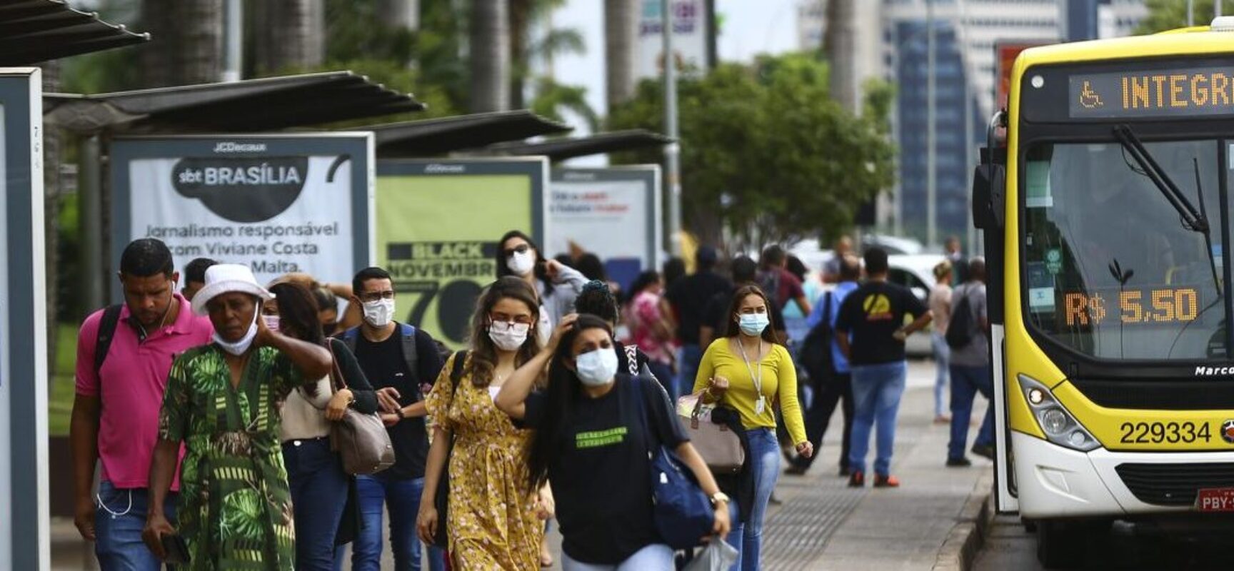 Não há casos da nova variante identificados no Brasil, diz ministério