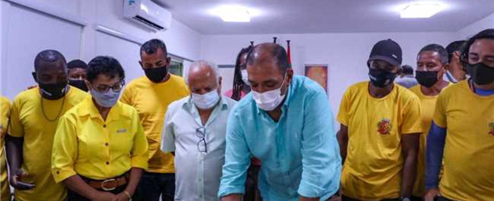 Prefeito Mário Alexandre sanciona lei que cria cargo de coveiro no quadro efetivo de servidores