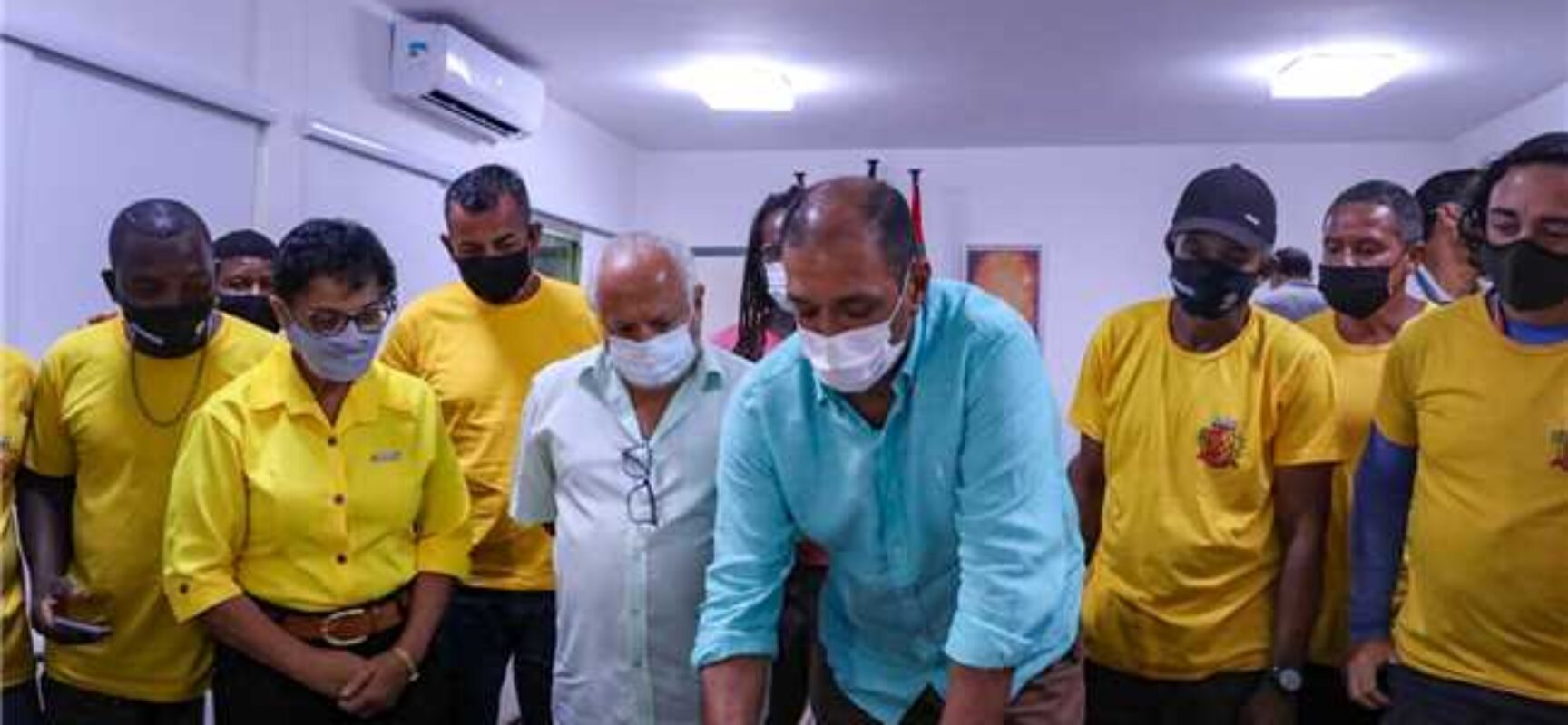 Prefeito Mário Alexandre sanciona lei que cria cargo de coveiro no quadro efetivo de servidores