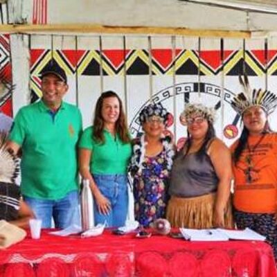 Prefeitura de Ilhéus instala 40 braços de postes de iluminação na Aldeia Igalha, Olivença