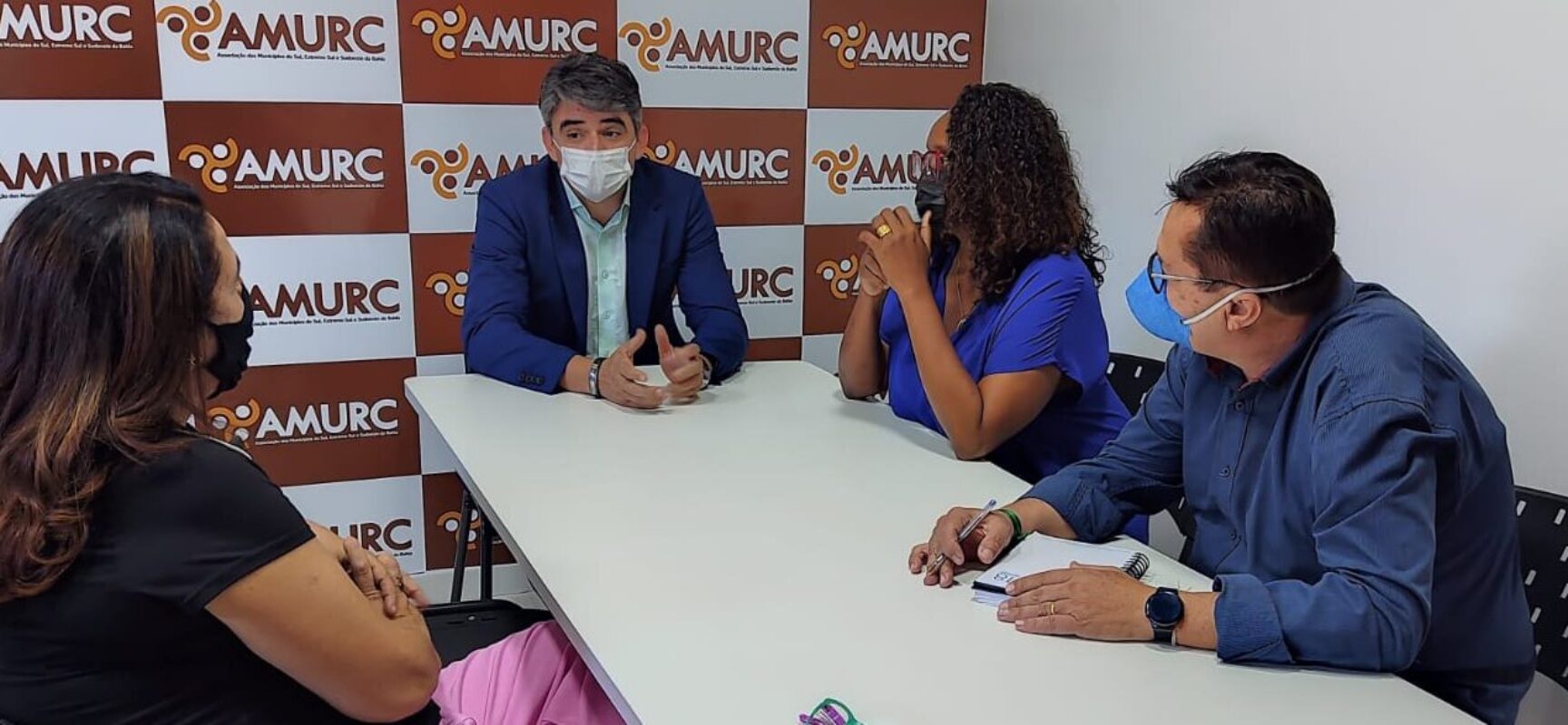 Presidente da Amurc e Major Denice debatem a criação de conselhos de segurança pública