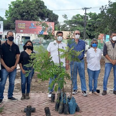 Secretários municipais, engenheiros e técnicos participaram do ato de compensação ambiental em Itabuna