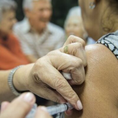 Vacina contra Alzheimer começa a ser testada em humanos