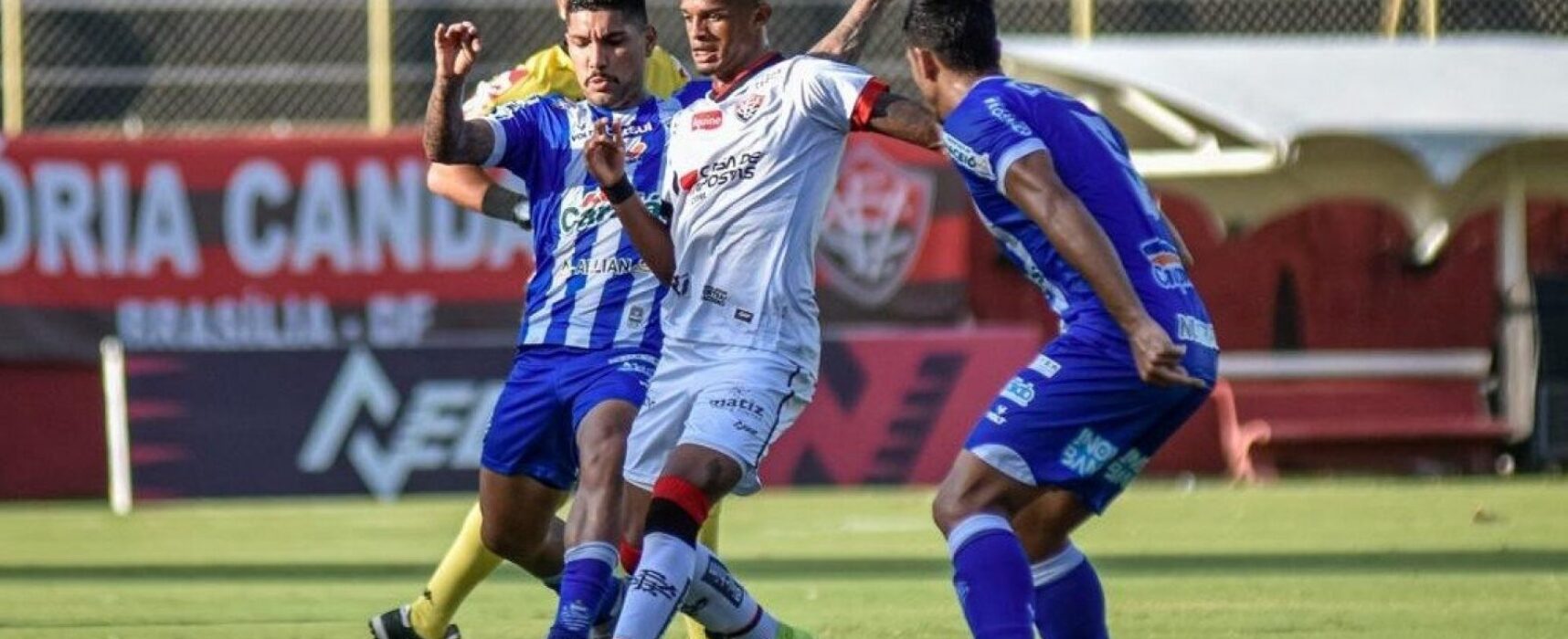 Vitória decepciona a torcida. perde por 1 a 0 e começa a beirar a série C