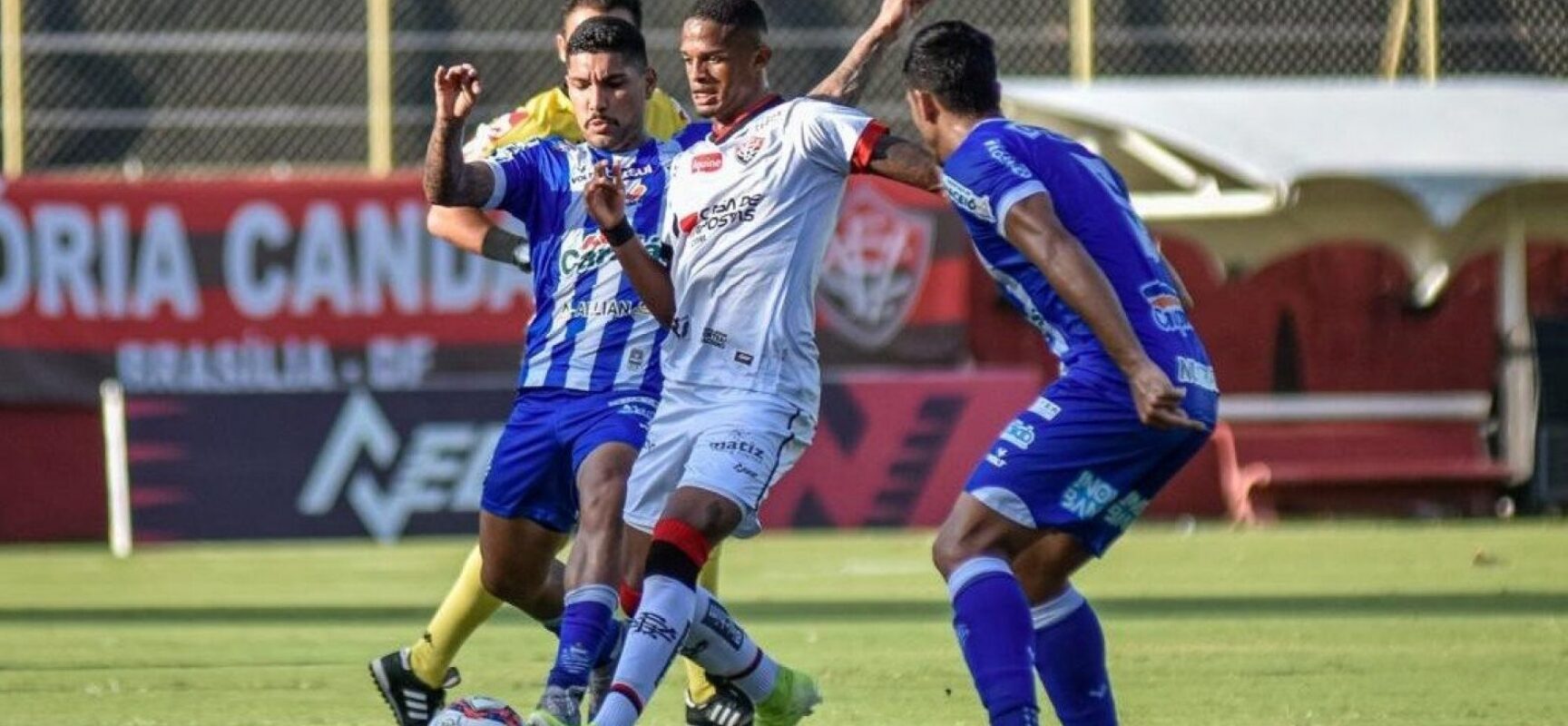 Vitória decepciona a torcida. perde por 1 a 0 e começa a beirar a série C