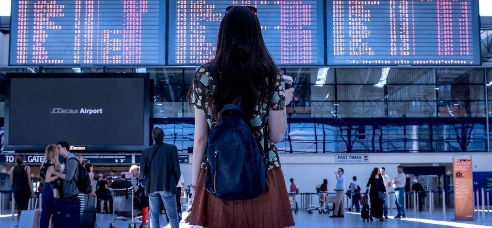 Governo anuncia quarentena de cinco dias para viajantes não vacinados