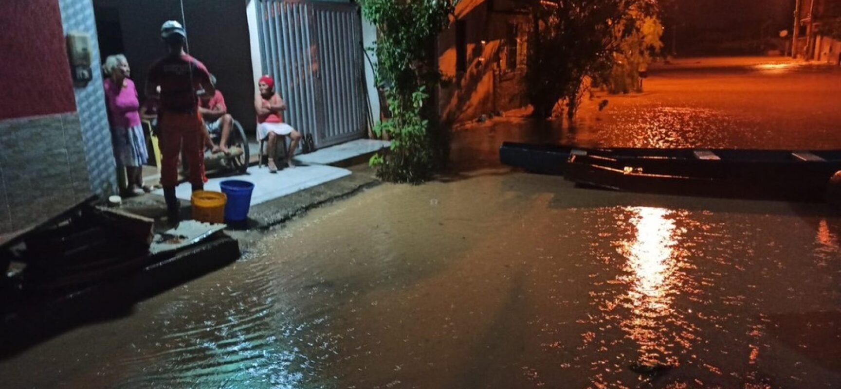 Governo da Bahia anuncia linha de crédito para comerciantes afetados pelas chuvas