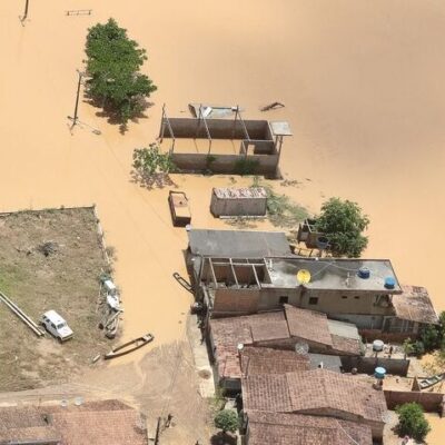 Governo deve enviar 90 médicos a regiões atingidas por chuvas na BA