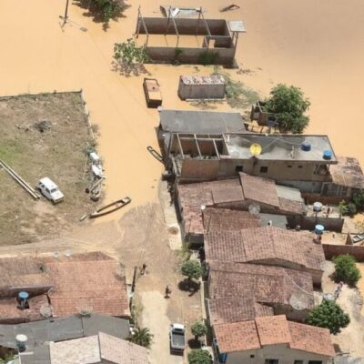 Governos federal e estadual anunciam força-tarefa para socorrer municípios baianos