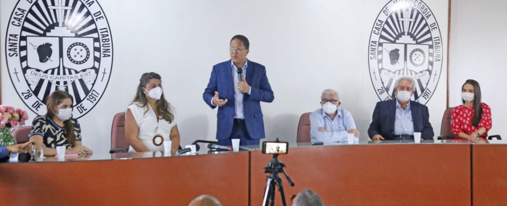 Prefeito Augusto Castro anuncia a reabertura do Hospital São Lucas 100% SUS