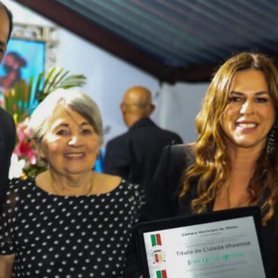 Soane Galvão recebe título de cidadã ilheense em sessão solene da Câmara Municipal