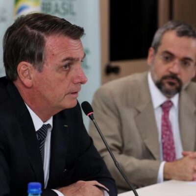 Bolsonaro se irrita com críticas de Abraham Weintraub ao governo