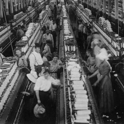 BRASIL: Entra em vigor o novo salário mínimo de R$ 1.212