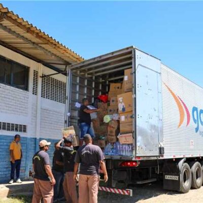 Clubes São Paulo e Bahia doam 40 toneladas de alimentos para vítimas das chuvas em Ilhéus e região