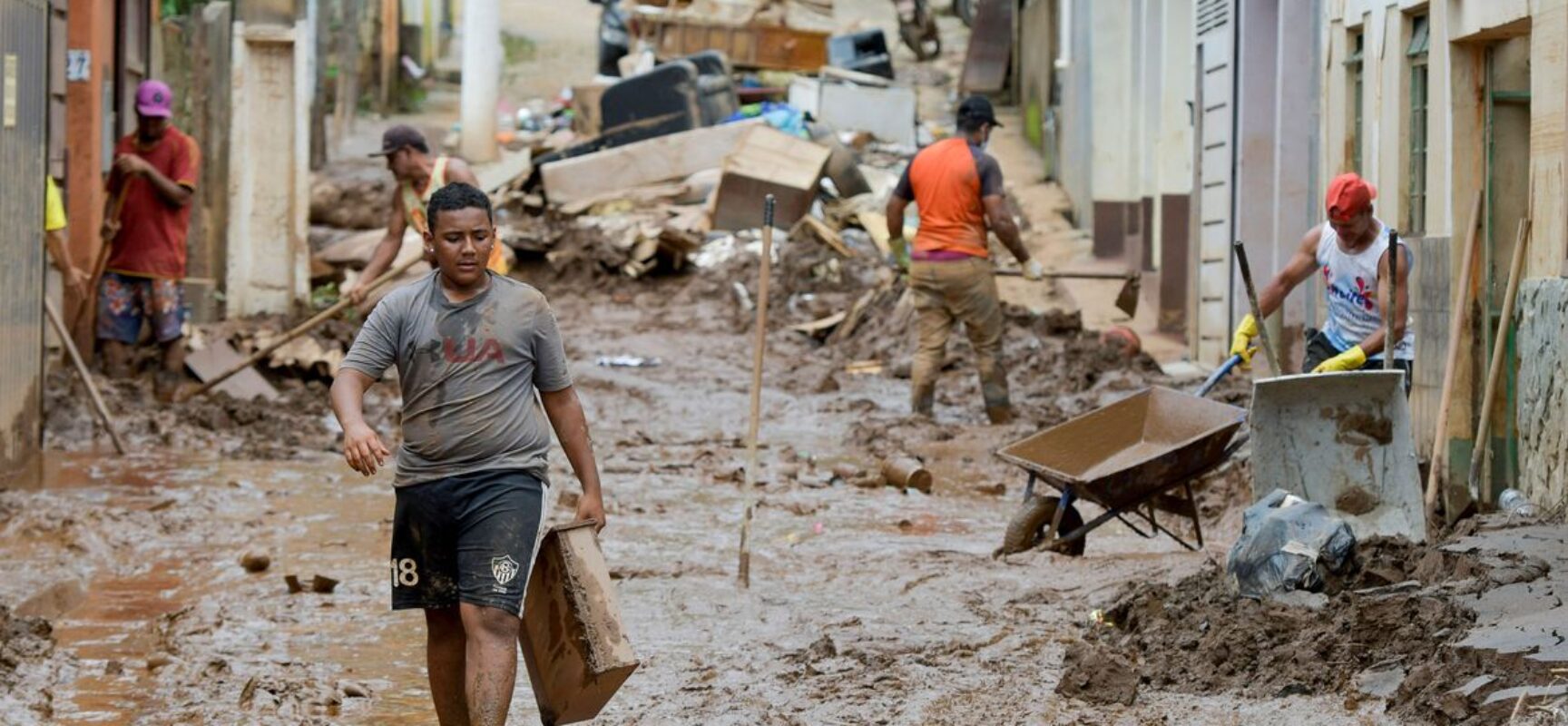 Defesa Civil alerta para fortes chuvas no Sudeste