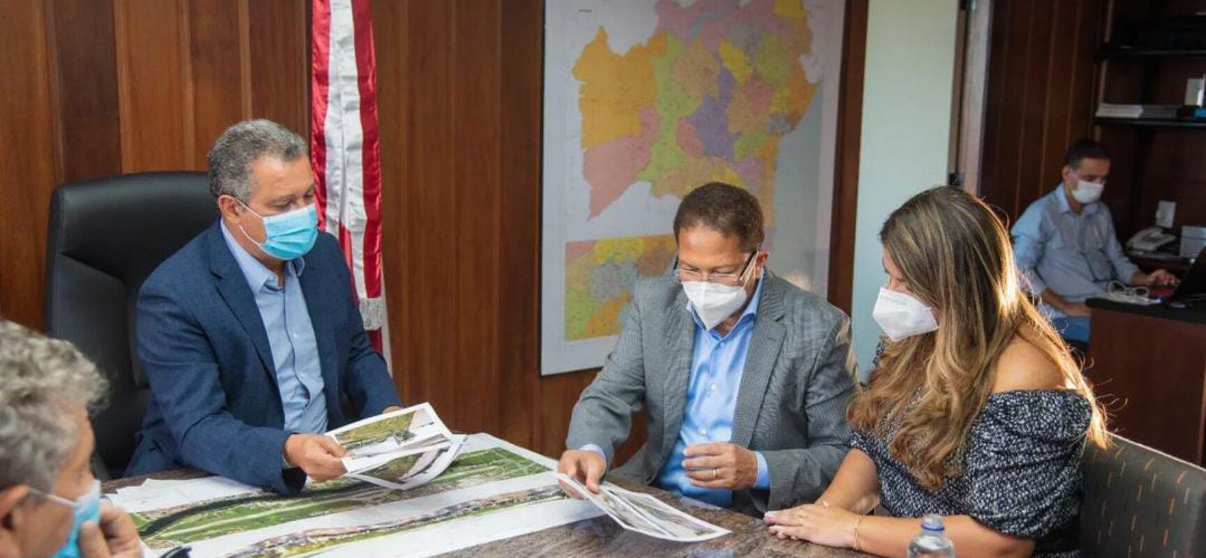 Governador Rui Costa garante ao prefeito Augusto Castro R$ 10 mi para recuperação asfáltica de Itabuna e 1.100 habitações para desabrigados