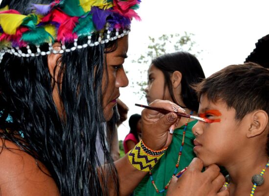 Governo da Bahia destina R$ 2,2 milhões para empreendimentos de mulheres indígenas