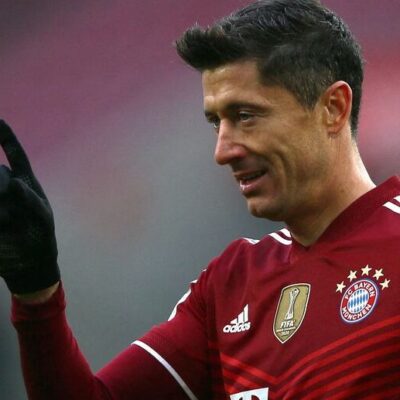 Lewandowski e Alexia Putellas são eleitos melhores jogadores do mundo