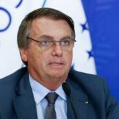 Presidente anula decretos que revogavam luto oficial de ACM e Luís Eduardo