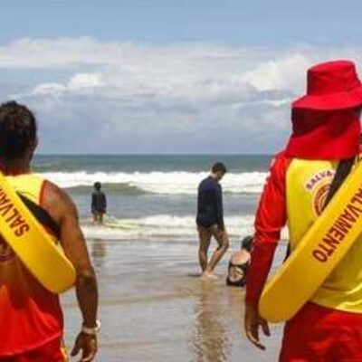 Salva-vidas realiza 900 ações preventivas em 20 dias nas praias de Ilhéus; não há registro de óbitos