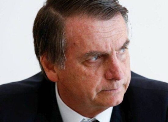 Bolsonaro prepara decreto que amplia direitos dos policiais