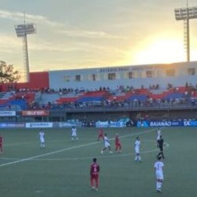 Vitória pressiona e vence Barcelona de Ilhéus, pelo Baiano. 1 x 0
