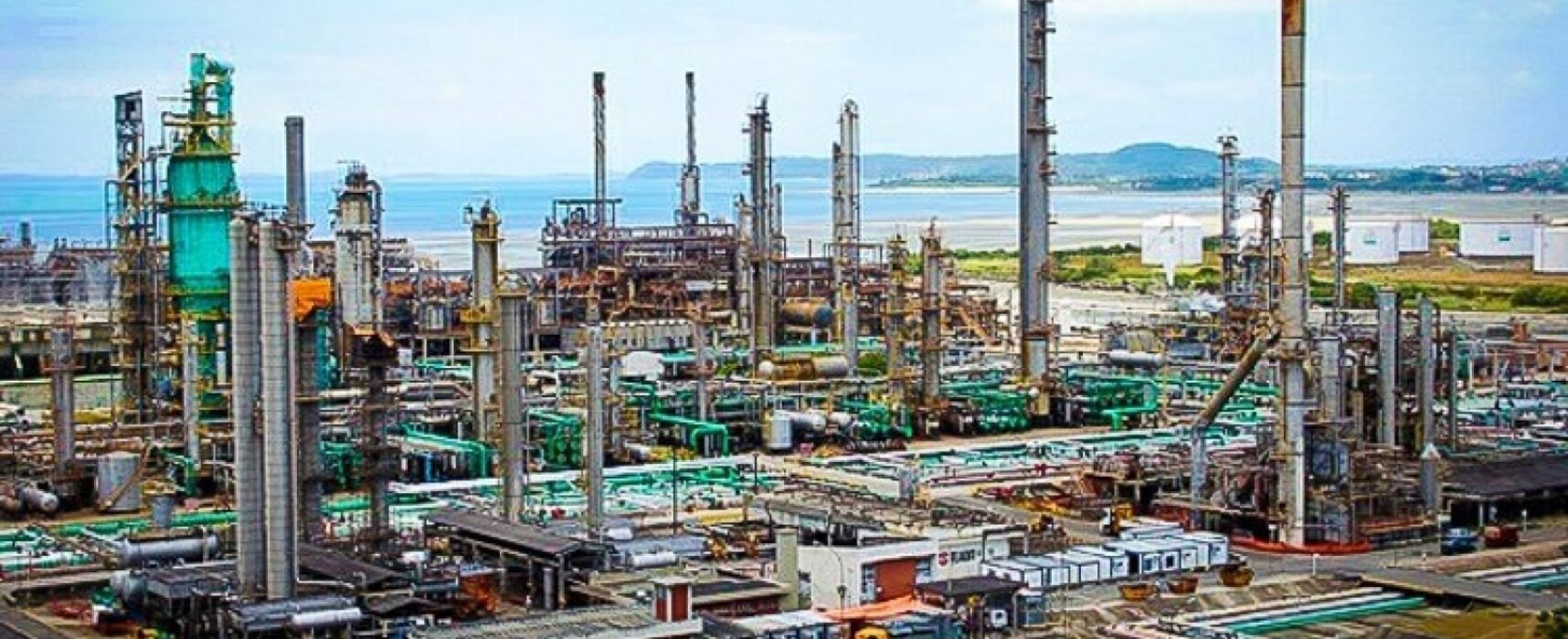 Após privatização de refinaria, Bahia tem combustível mais caro que Petrobras