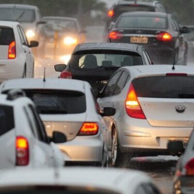 Bolsonaro sanciona pena a quem divulgar infração de trânsito nas redes