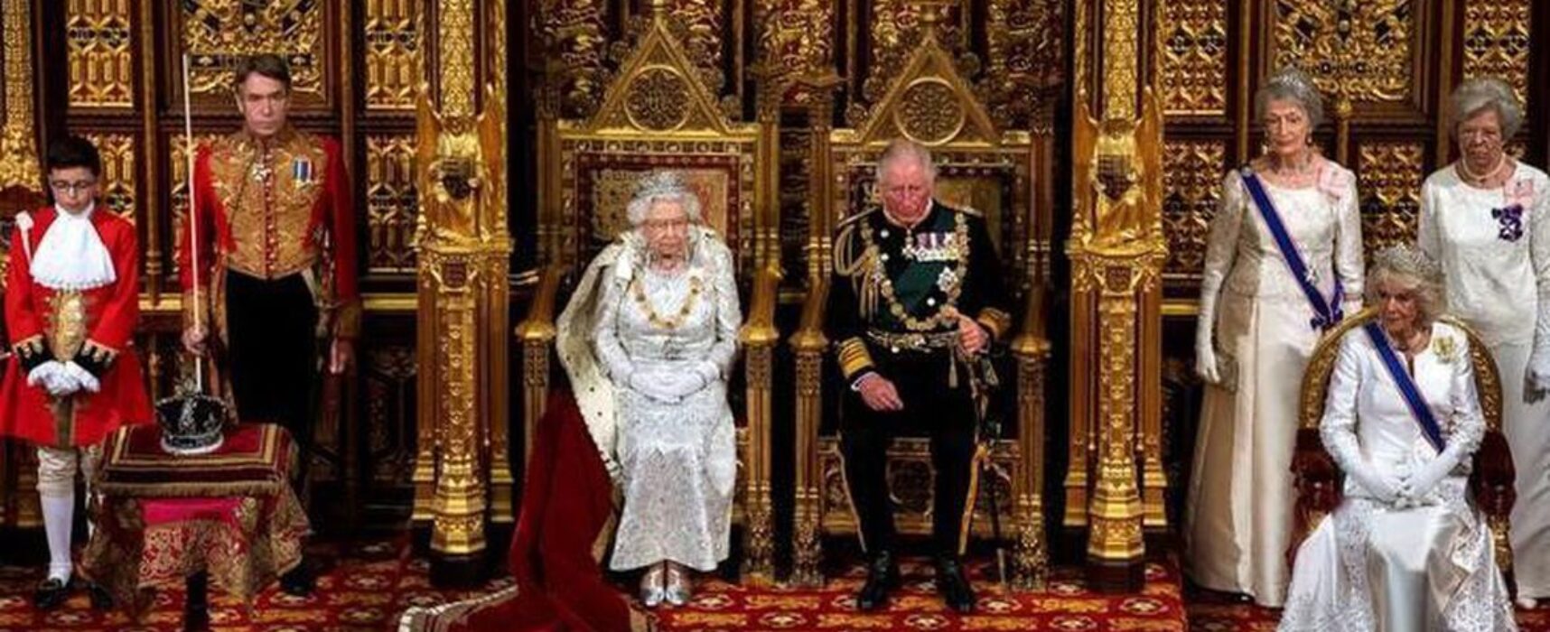 Charles agradece bênção de Elizabeth à ‘Rainha Camilla’