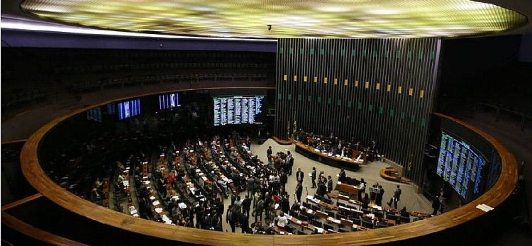 Congresso garante compensação fiscal a emissoras nas eleições