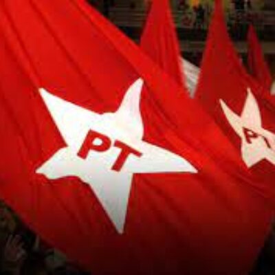 Dirigentes, parlamentares e prefeitos comemoram 42 anos do PT e comove militância