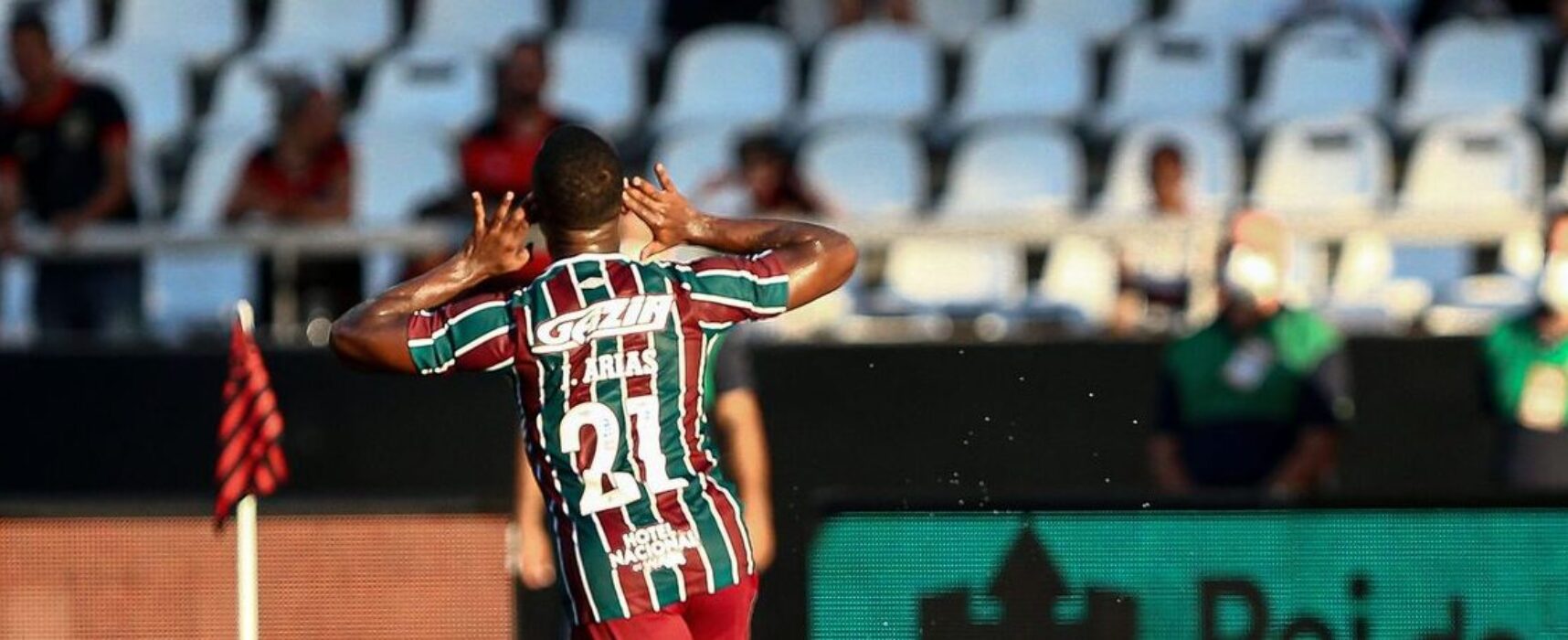 Fluminense é letal e supera Flamengo no primeiro clássico do Carioca