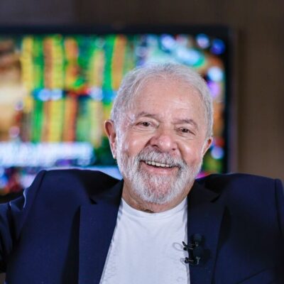 Lula fala da transposição e diz que nordestinos merecem respeito