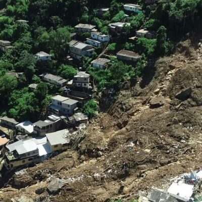 Mortes em Petrópolis chegam a 178 por causa da tragédia