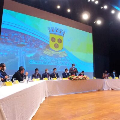 Prefeito Augusto Castro presta contas na abertura do ano Legislativo e anuncia investimentos