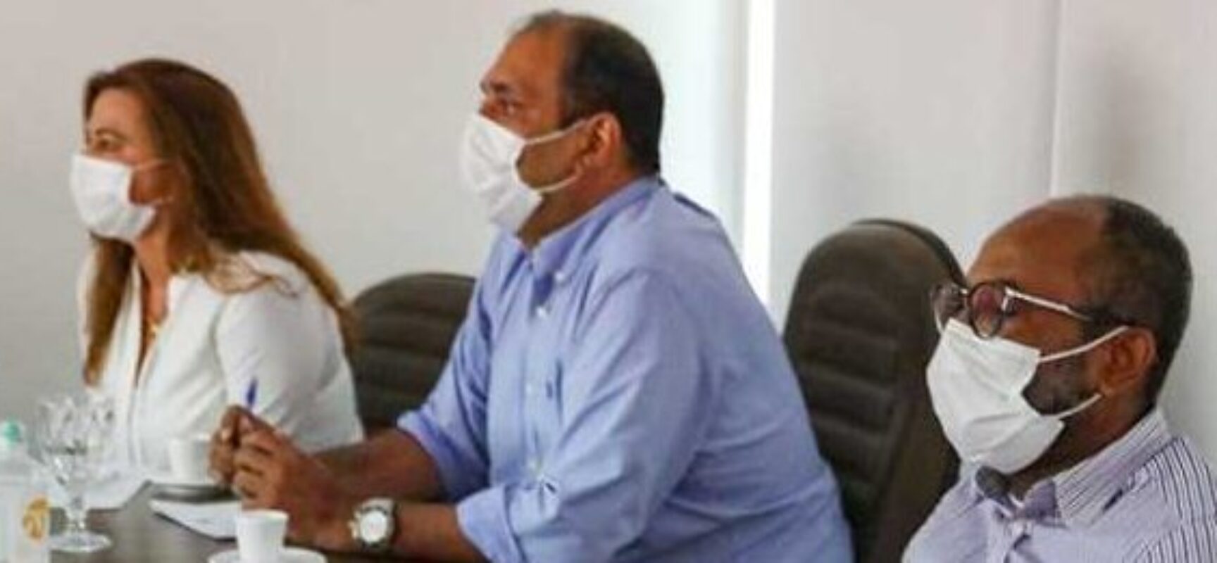 Prefeito Mário Alexandre discute projeto de requalificação da zona norte e orla sul de Ilhéus Prefeito Mário Alexandre discute projeto de requalificação da zona norte e orla sul de Ilhéus