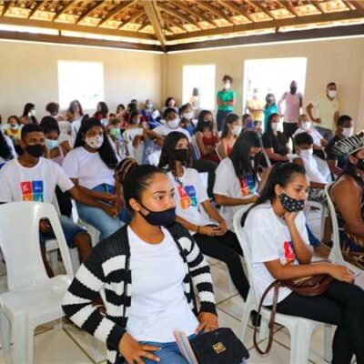 Prefeitura de Ilhéus entrega certificados aos estudantes do Programa Trilha Juventude Baiana