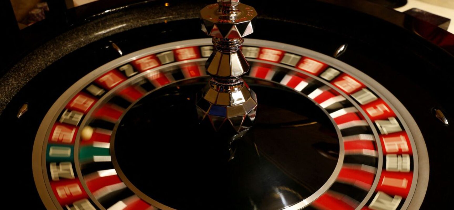 Presidente diz que vai vetar projeto que legaliza cassinos no Brasil