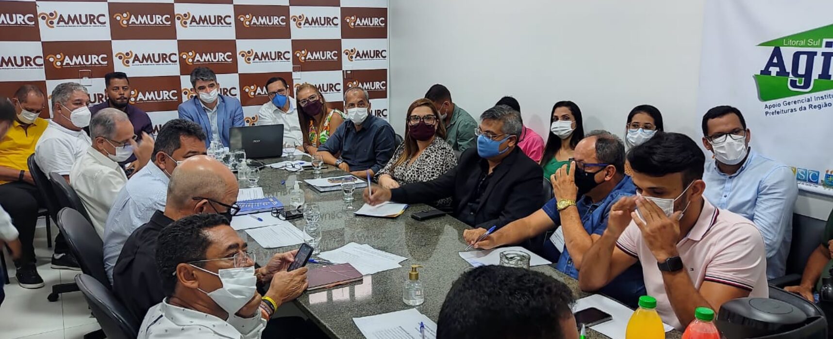 Reunião da Amurc marca a força e a união dos prefeitos