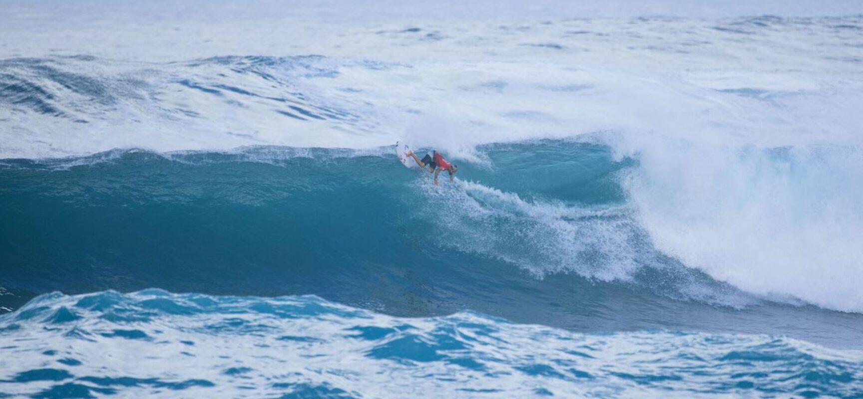 Surfe: Ítalo Ferreira avança direto para 3ª etapa de Sunset Beach