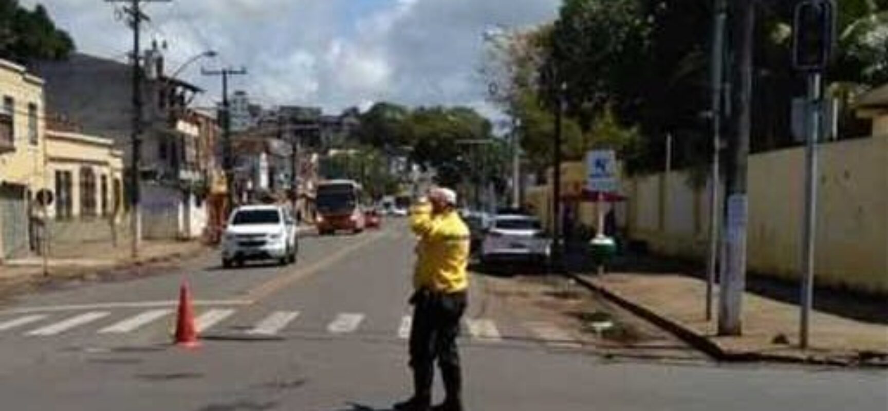 Sutram realiza ‘Operação Volta às Aulas’ em Ilhéus; ação visa orientar condutores e pedestres