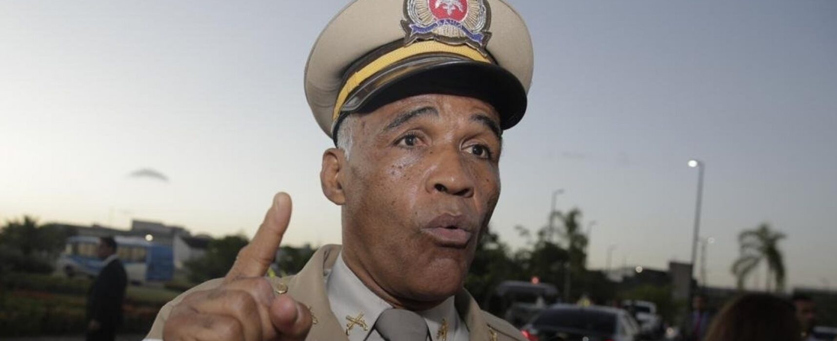 Aposentado, Pastor Sargento Isidório é promovido a capitão da PM