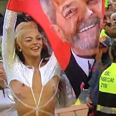 Bolsonaro aciona TSE contra Lollapalooza e Pabllo Vittar por ato pró-Lula