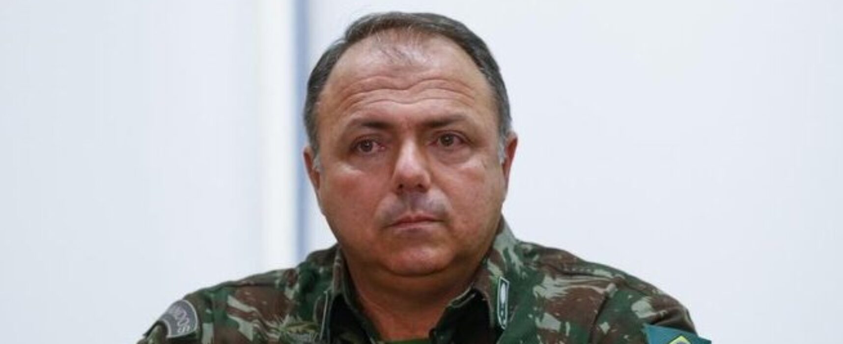 Ex-ministro Pazuello é transferido para a reserva