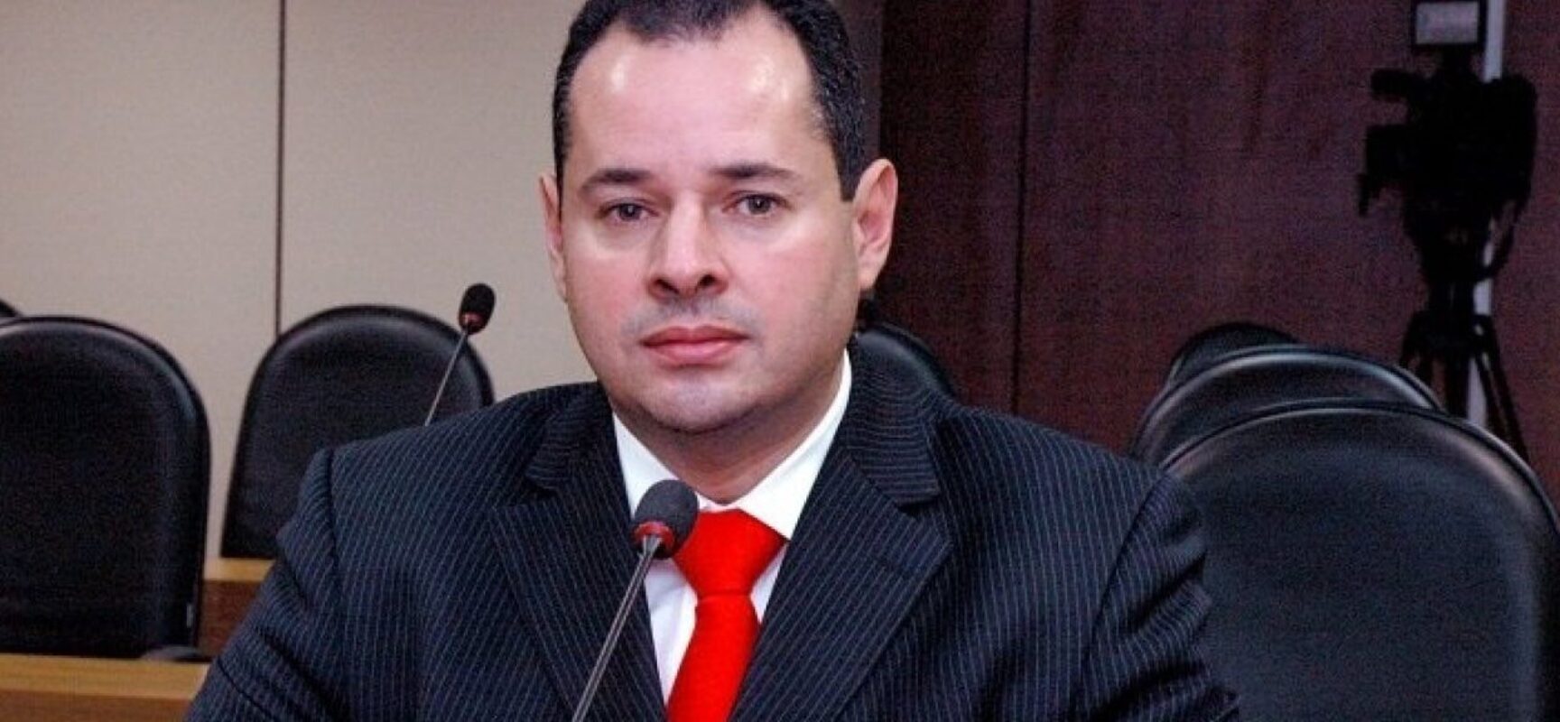 Exonerado, Leal reassume mandato e PP deve fazer oposição ao governo