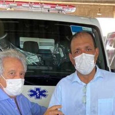Ilhéus recebe nova ambulância para atender usuários do SUS; veículo é fruto de emenda parlamentar